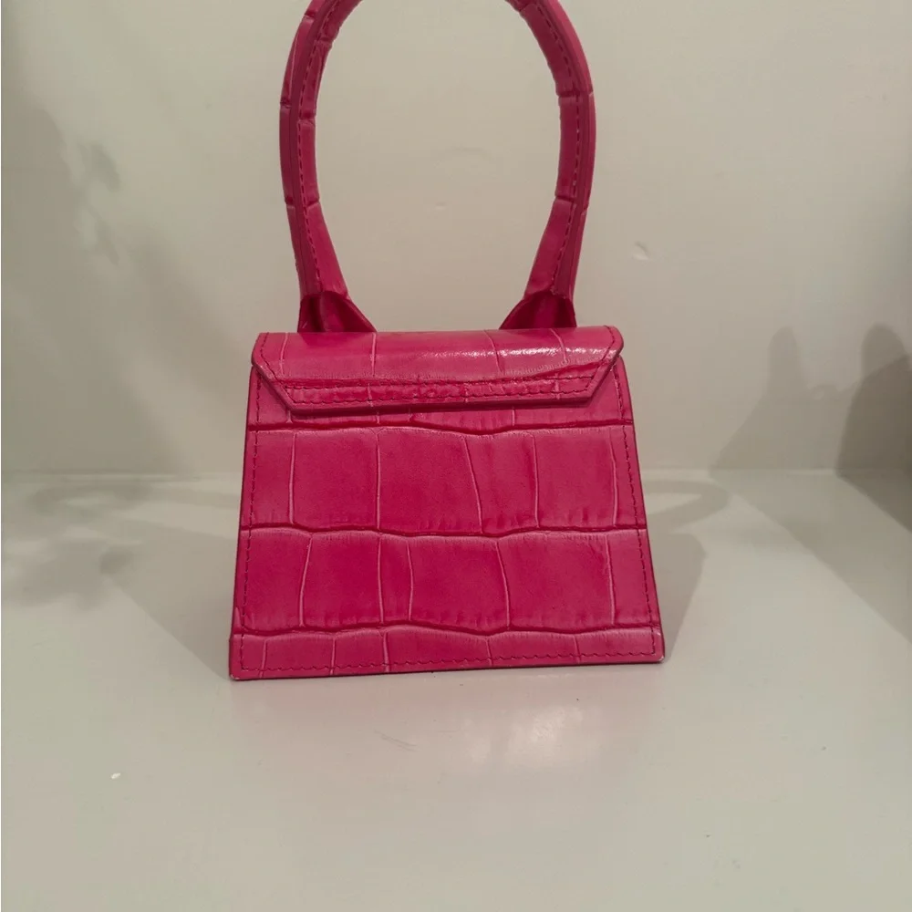 Jacquemus Le Chiquito Mini Top Handle Bag - Picture 2 of 3